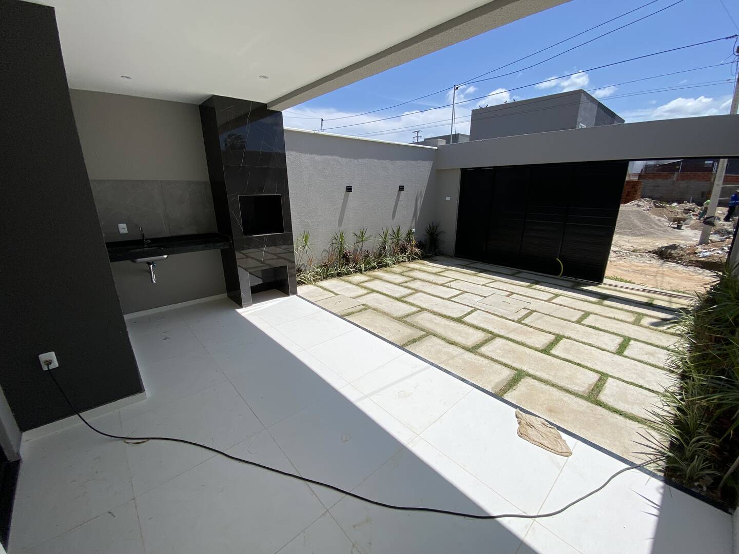 Casa à venda com 3 quartos, 100m² - Foto 4