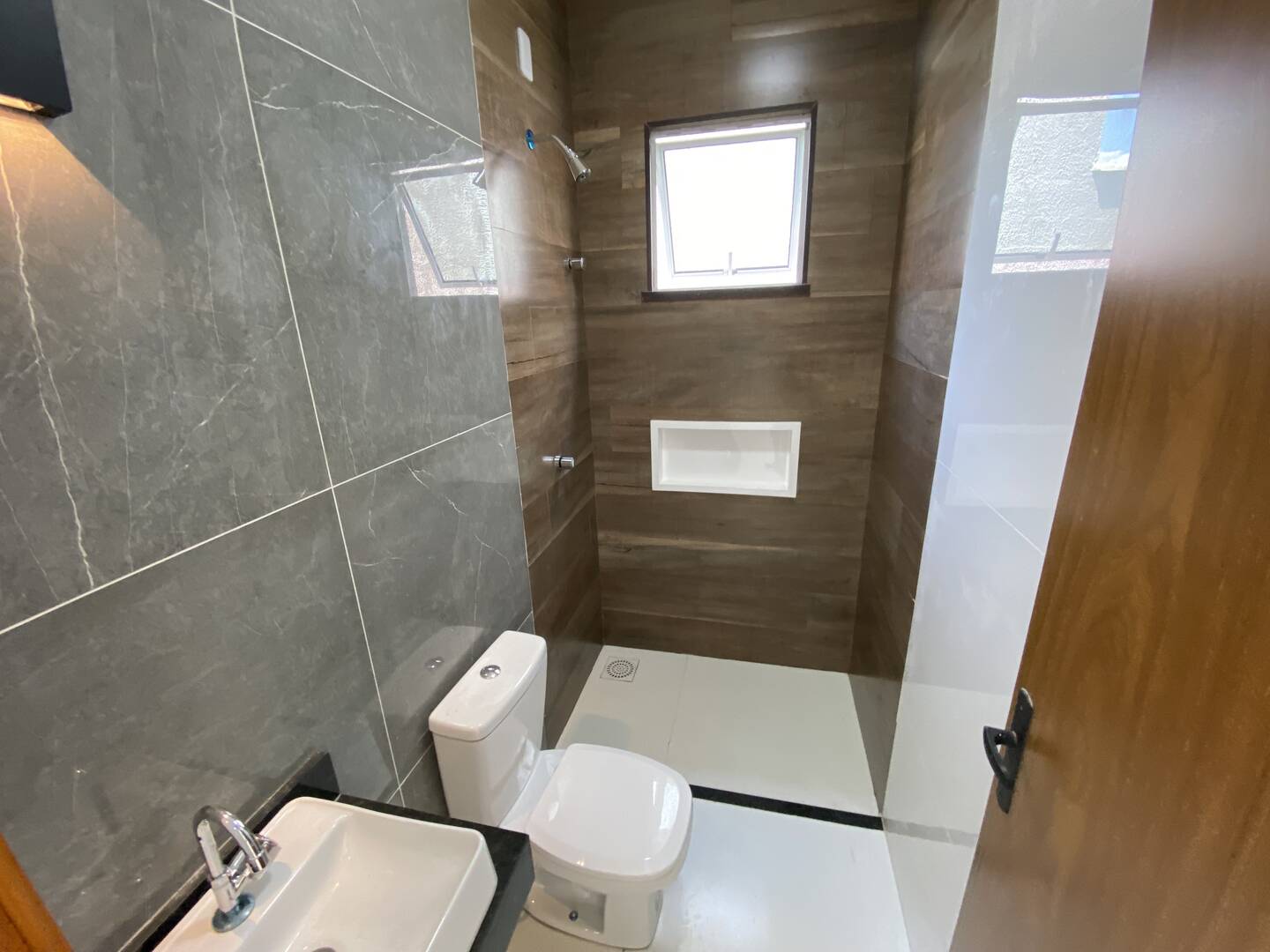 Casa à venda com 3 quartos, 100m² - Foto 14
