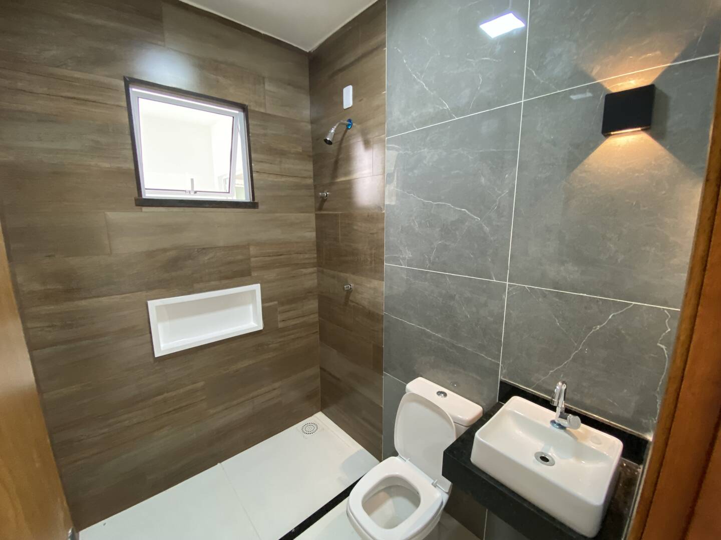 Casa à venda com 3 quartos, 100m² - Foto 12