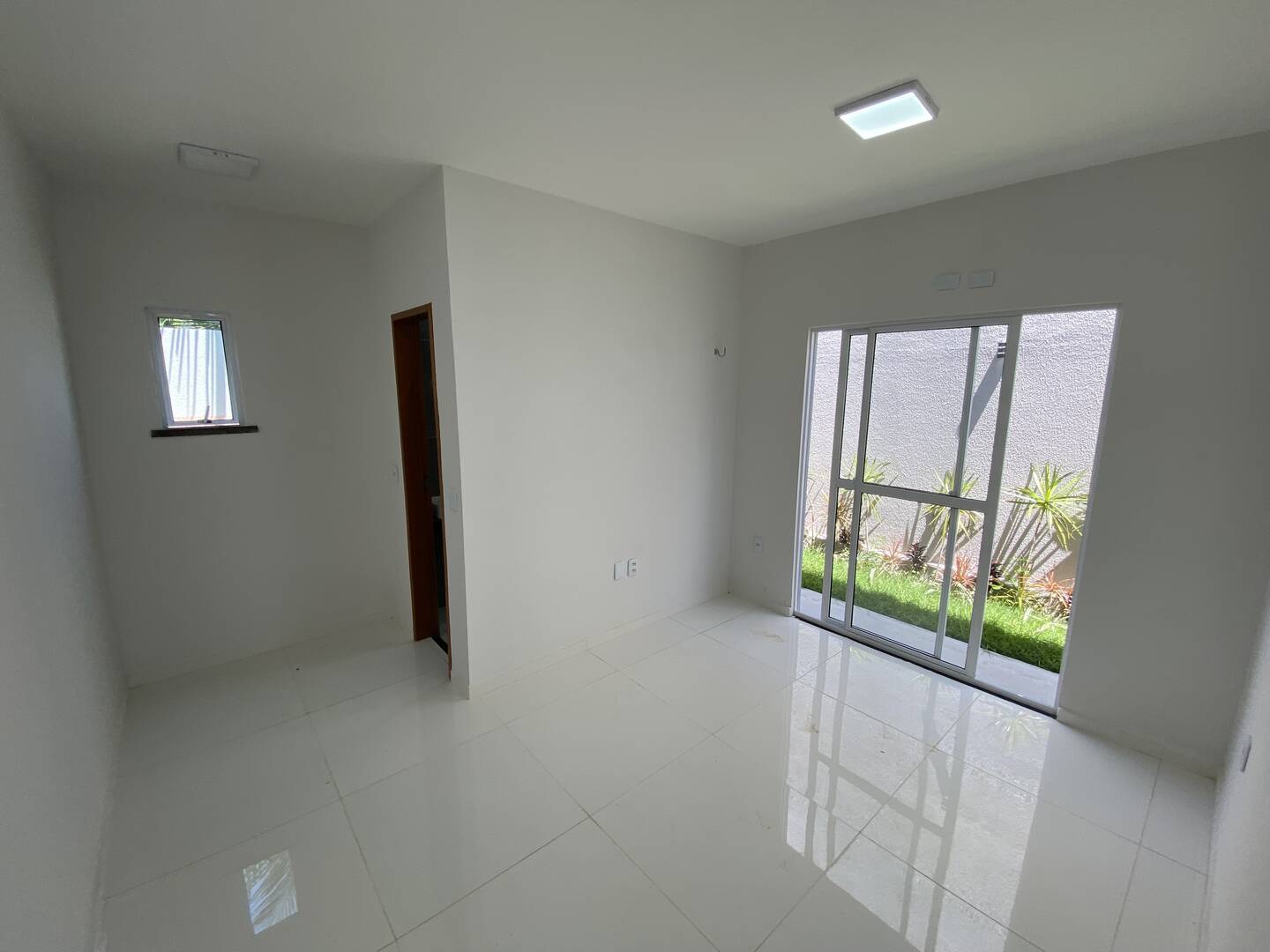 Casa à venda com 3 quartos, 100m² - Foto 11