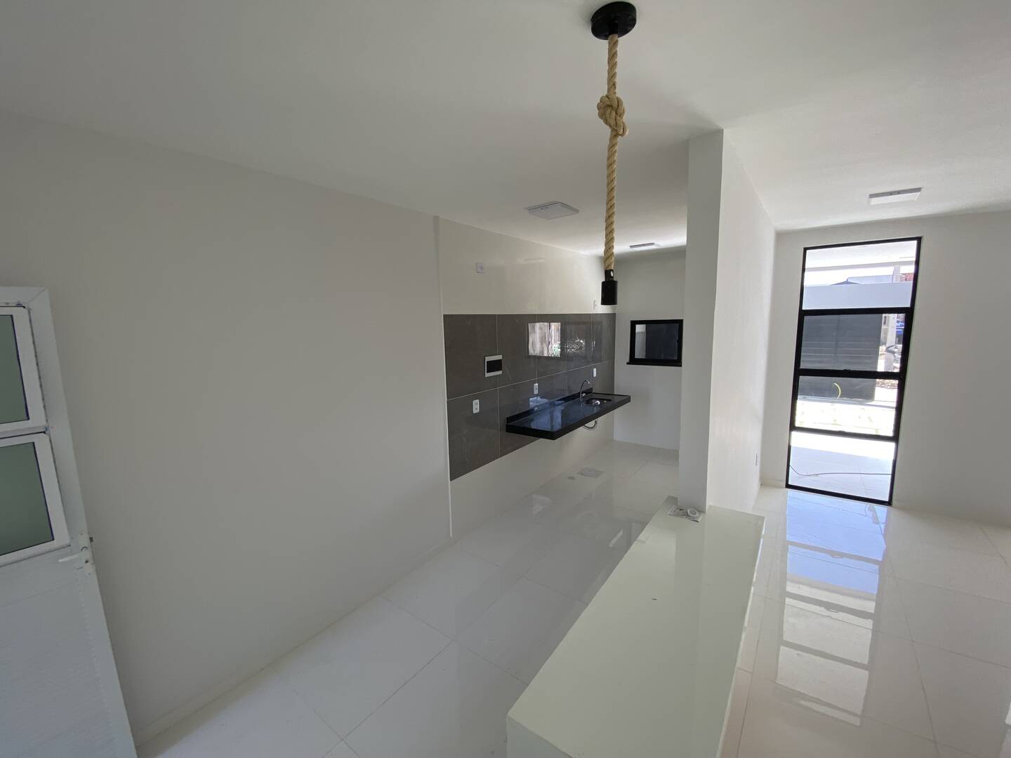 Casa à venda com 3 quartos, 100m² - Foto 6